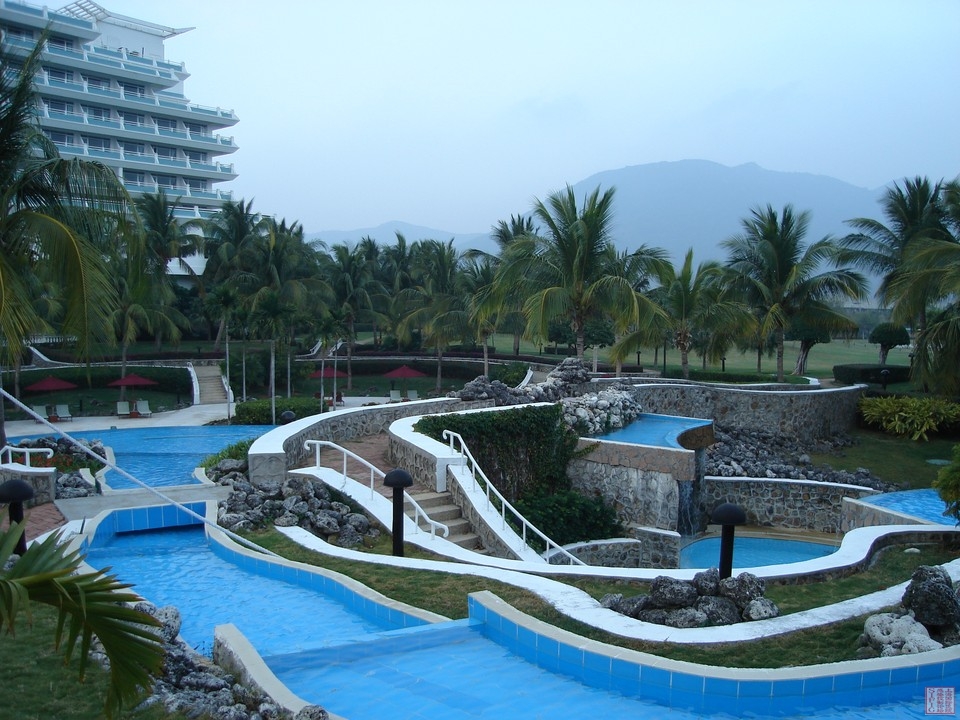 游泳池.JPG