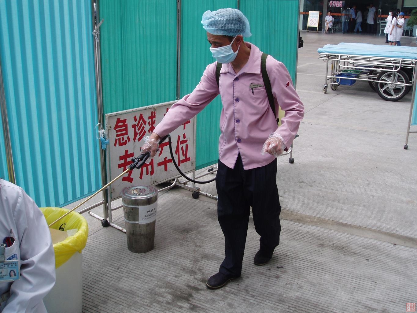 环境消毒2.JPG